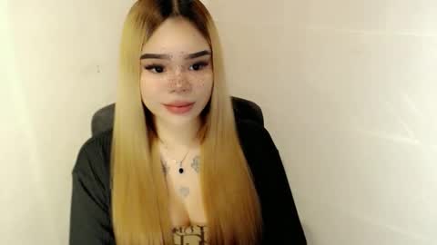 MAXXINE online show from 02.01.26