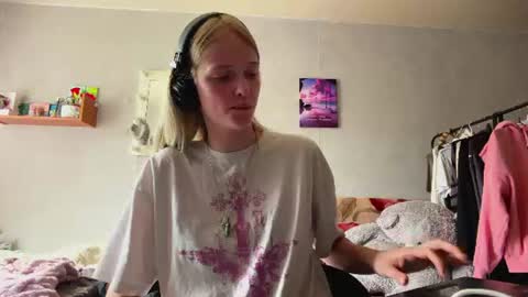 Lisa online show from 07.09.26