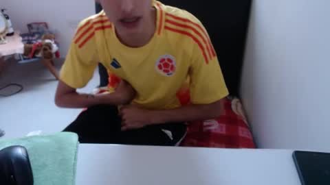 PRESSURE online show from 01.21.25