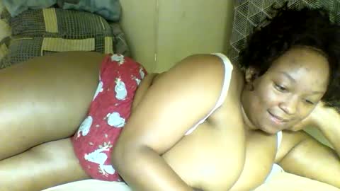 Prettie diva online show from 10.28.25