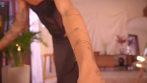 Nayrobi online show from 10.05.25