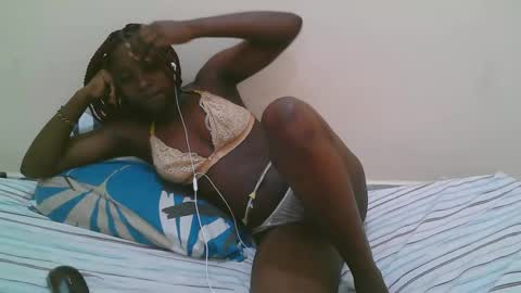 pretty online show from 03.05.26