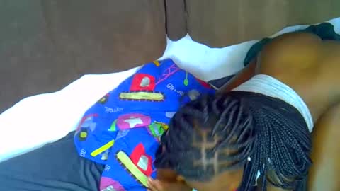 riri online show from 10.17.25