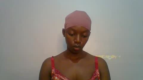 Snapshot of pretty_hearts chatting on 03.03.26 Shillah online show from 03.03.26