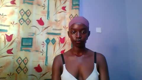 Snapshot of pretty_hearts chatting on 03.03.26 Shillah online show from 03.03.26