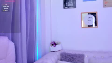 Snapshot of pretty_johnson_ chatting on 12.22.25 pretty online show from 12.22.25