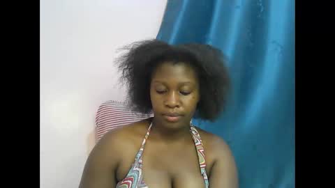 Snapshot of pretty_kylah chatting on 10.14.25 pretty_kylah online show from 10.14.25