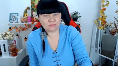 Snapshot of pretty_malika chatting on 11.04.25 pretty_malika online show from 11.04.25