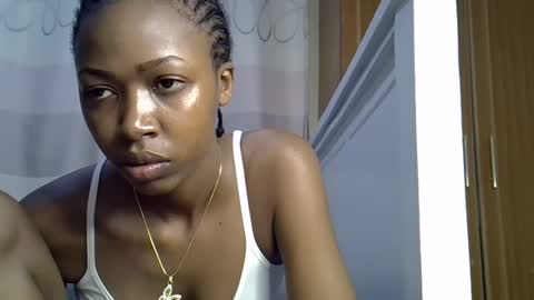 pretty_petite24 online show from 12.31.24