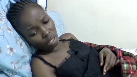 pretty_petite_ebony online show from 06.22.26