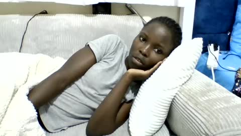 pretty_petite_ebony online show from 07.01.26
