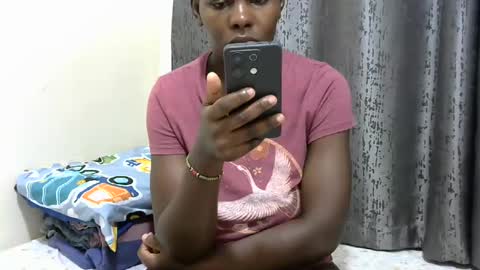 Snapshot of pretty_sheanna chatting on 01.27.25 pretty_sheanna online show from 01.27.25