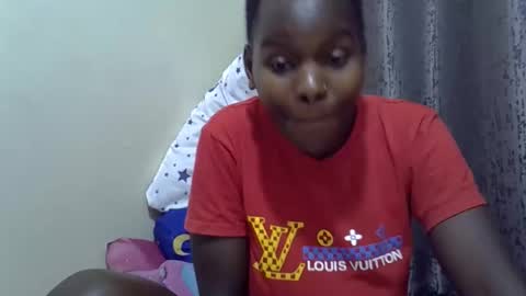 Snapshot of pretty_sheanna chatting on 10.18.25 pretty_sheanna online show from 10.18.25