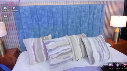 Daisy Flower online show from 11.20.25