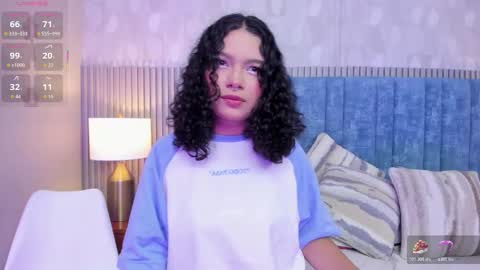 Daisy Flower online show from 12.18.25