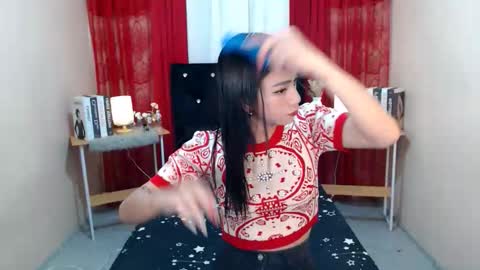 prettyakhira online show from 11.23.25