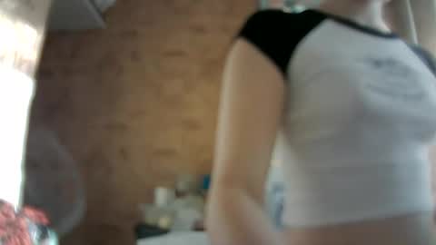 Snapshot of prettybella_7 chatting on 03.22.26 Bella online show from 03.22.26