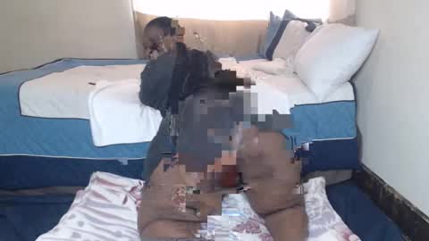 Snapshot of prettyblack25 chatting on 10.12.25 Cindy online show from 10.12.25