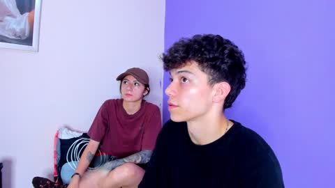 Snapshot of prettybunnies08 chatting on 01.23.25 Enzo Denis online show from 01.23.25