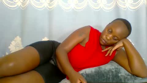 Snapshot of prettydarkskin002 chatting on 05.24.26 SHANIA online show from 05.24.26