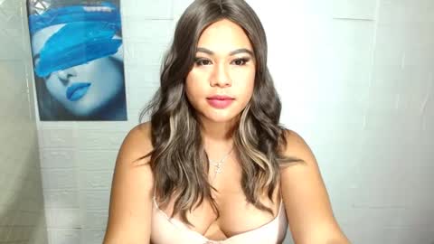 Snapshot of prettydiannara chatting on 02.28.25 prettydiannara online show from 02.28.25