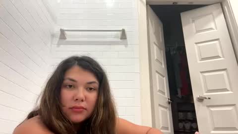 prettylatinamomma01 online show from 11.12.25