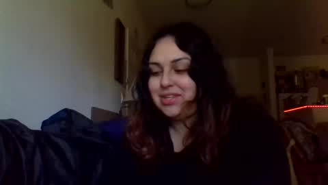 Snapshot of prettylillyy02 chatting on 12.29.24 lilly333 online show from 12.29.24