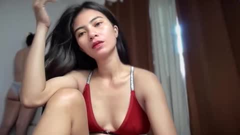 Snapshot of prettylittle_lady chatting on 12.01.25 prettylittle_lady online show from 12.01.25