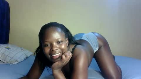 Snapshot of prettymelly_ chatting on 09.19.25 Melly online show from 09.19.25