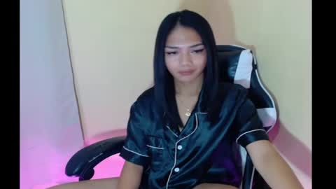 Snapshot of prettymiya chatting on 09.08.25 Miya 3 online show from 09.08.25