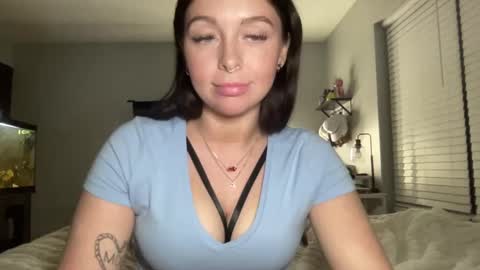 prettypawgxo online show from 02.21.25