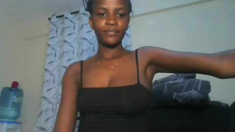 Snapshot of prettypussy_24 chatting on 06.21.26 prettypussy_24 online show from 06.21.26