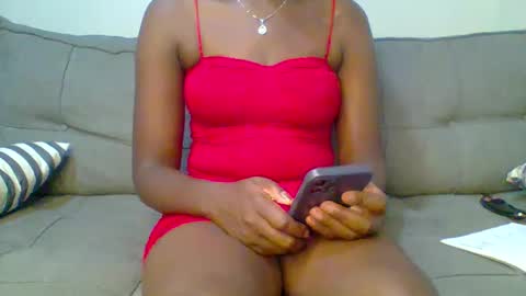 Snapshot of prettyqueen254 chatting on 01.14.25 pretty queen online show from 01.14.25