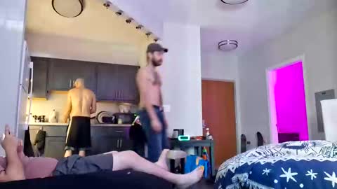 prettysolidd7 online show from 09.30.25