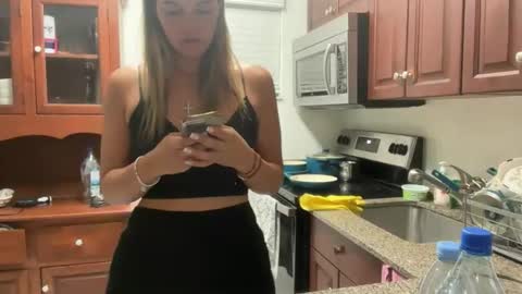 prettyyykittyyy22 online show from 11.08.25