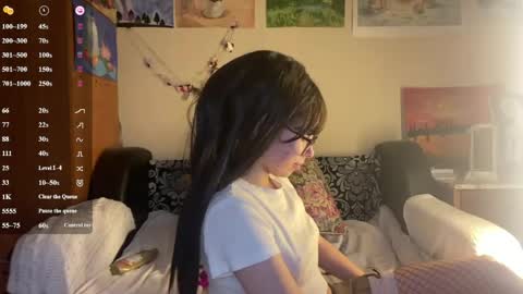 Snapshot of pricillahoinacki chatting on 05.21.26 Amelia online show from 05.21.26