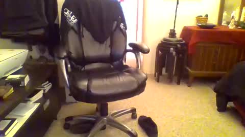 Snapshot of primalpassion chatting on 01.18.25 slut4ever online show from 01.18.25