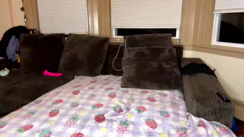 Snapshot of princ3ssarii chatting on 12.22.25 Princess Arii online show from 12.22.25