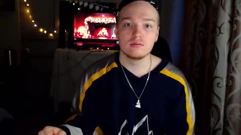 Snapshot of princ4real chatting on 02.18.25 prince online show from 02.18.25