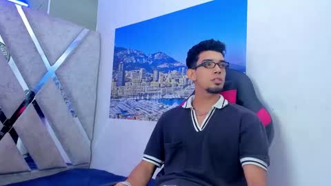 prince_arthur77 online show from 12.04.25