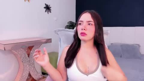 Snapshot of prince_mia2 chatting on 02.20.26 Mia online show from 02.20.26