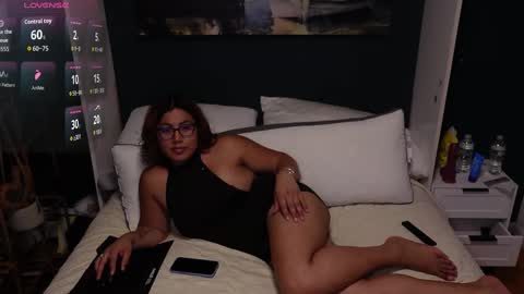 Princesa Ari online show from 11.02.25