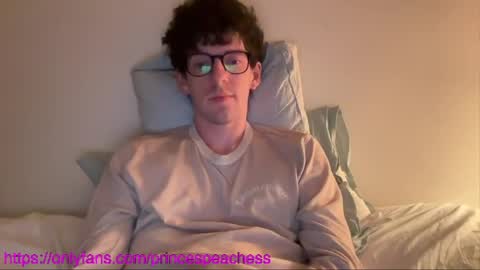 Peaches online show from 04.26.26