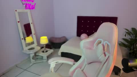 Snapshot of princess_foxxxy1 chatting on 09.21.25 Paula Princess online show from 09.21.25