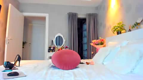 Haziel -  online show from 12.14.24