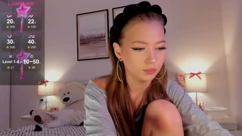 Princess Diana online show from 04.03.26