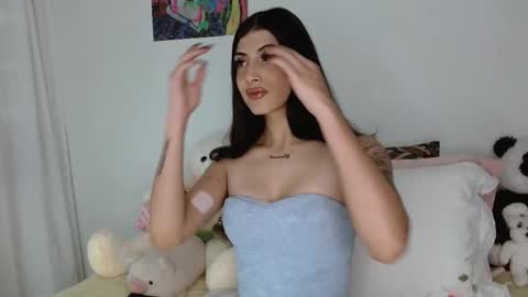 Snapshot of princess_ofyourdreams chatting on 11.08.25 Sophie online show from 11.08.25