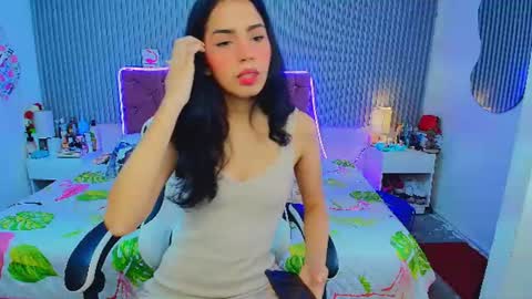 princess_skinny18 online show from 07.07.26