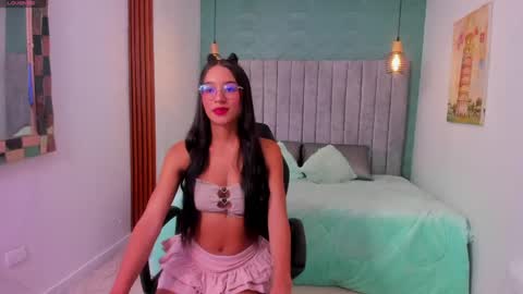 Mia online show from 05.11.26