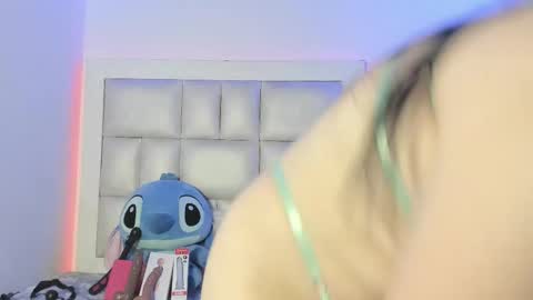 Snapshot of princess_tokyo_ chatting on 11.19.25 princess_tokyo_ online show from 11.19.25